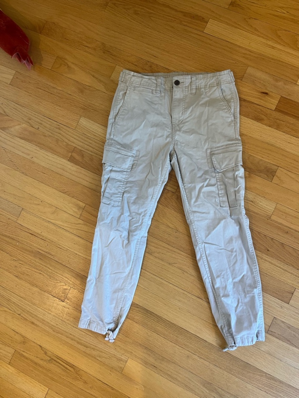 American Eagle Outfitters Light Gray Cargo Joggers